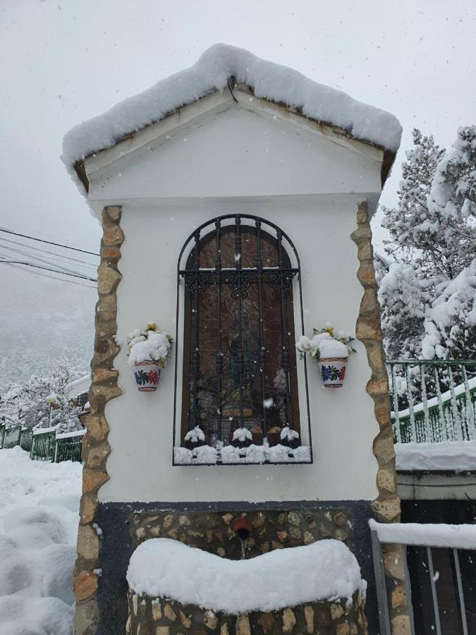Alojamiento Rural Casa Inocente La Toba  Exterior photo